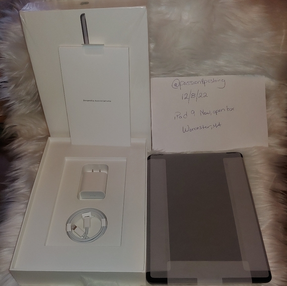*IPad 9th Generation* (64gb) New in Box - Picture 7 of 11
